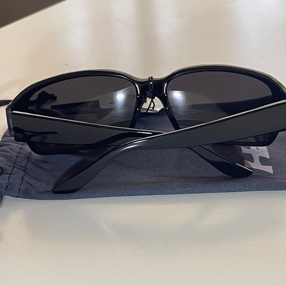 HZ Series Diamante-Women's Polarized Sunglasses-Black Frame-Dark Smoke Lens - Picture 6 of 6